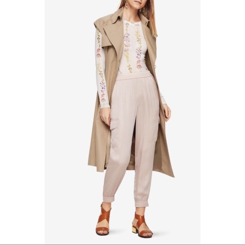 BCBGMAXAZRIA ~ Pink sateen cargo jogger (Large)